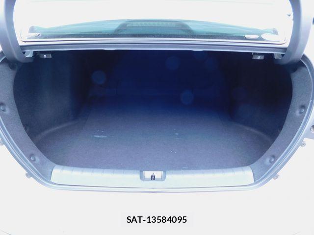 Honda INSIGHT 2019-07 8230415-9