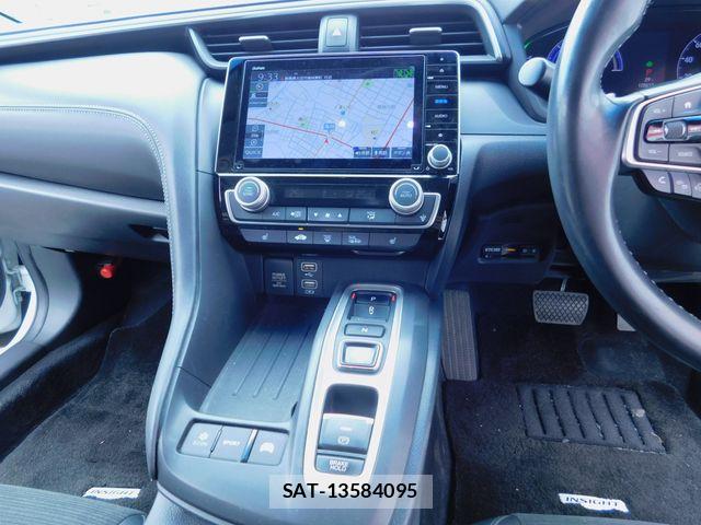Honda INSIGHT 2019-07 8230415-10