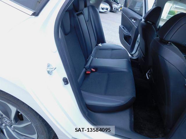 Honda INSIGHT 2019-07 8230415-8