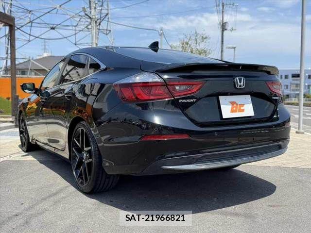 Honda INSIGHT 2019-01 8230414-12