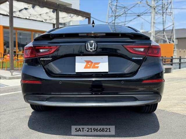 Honda INSIGHT 2019-01 8230414-13