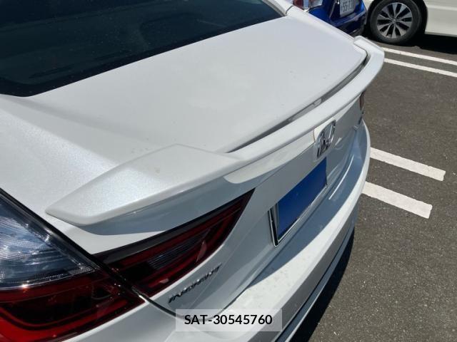 Honda INSIGHT 2022-09 8230413-9