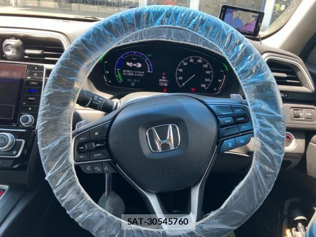 Honda INSIGHT 2022-09 8230413-14