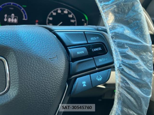 Honda INSIGHT 2022-09 8230413-15