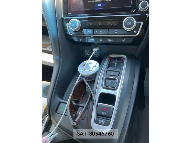 Honda INSIGHT 2022-09 8230413-16