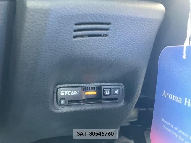 Honda INSIGHT 2022-09 8230413-17