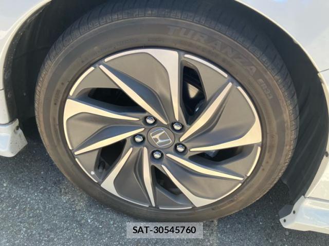Honda INSIGHT 2022-09 8230413-28