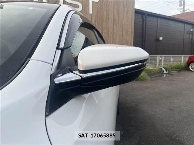 Honda INSIGHT 2019-08 8314877-24
