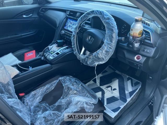 Honda INSIGHT 2022-08 8371745-12