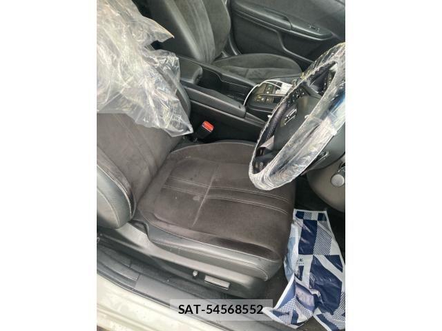Honda INSIGHT 2021-10 8371747-16