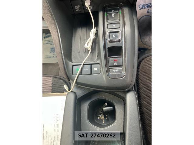 Honda INSIGHT 2018-12 8457705-16