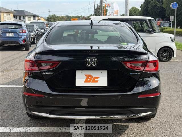 Honda INSIGHT 2019-02 8525278-22