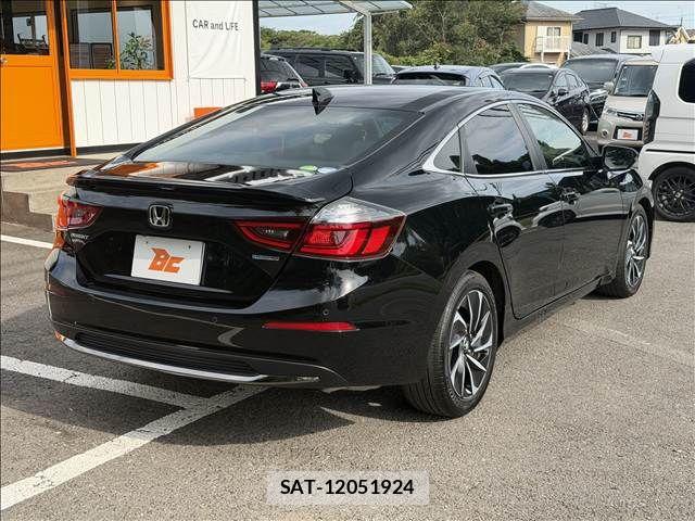 Honda INSIGHT 2019-02 8525278-23