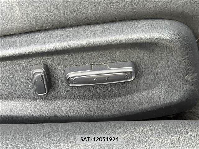 Honda INSIGHT 2019-02 8525278-26