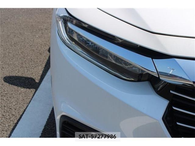 Honda INSIGHT 2023-01 8562219-14