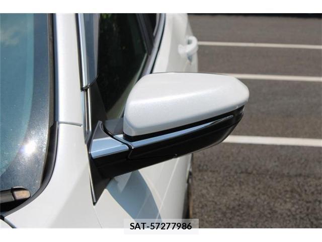 Honda INSIGHT 2023-01 8562219-16