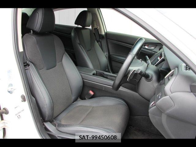 Honda INSIGHT 2019-03 8685731-9