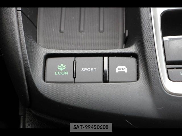 Honda INSIGHT 2019-03 8685731-26