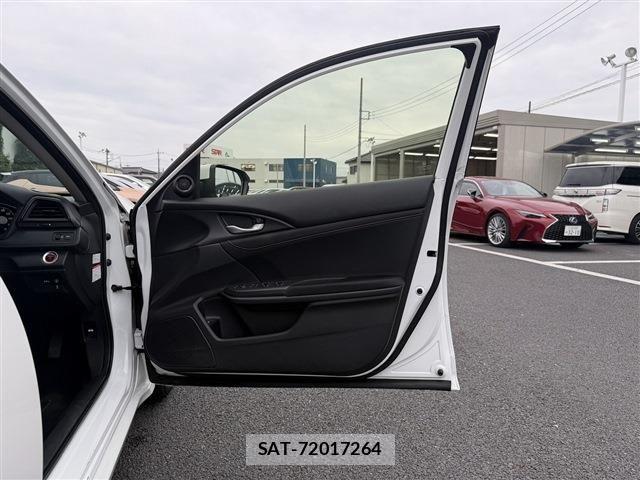 Honda INSIGHT 2020-06 8685733-21