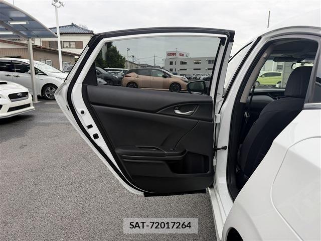 Honda INSIGHT 2020-06 8685733-29