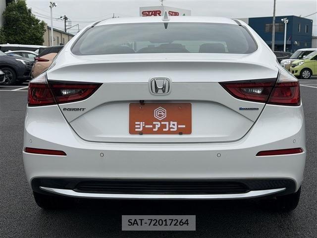 Honda INSIGHT 2020-06 8685733-5