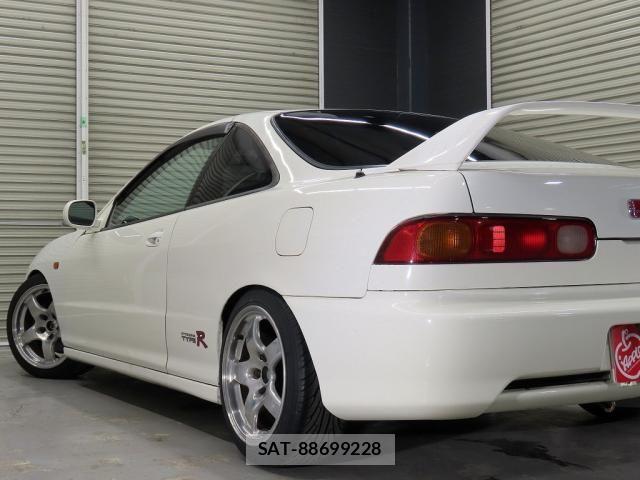 Honda INTEGRA 2000-11 8849398-16