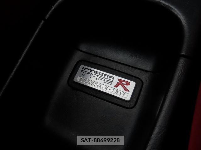 Honda INTEGRA 2000-11 8849398-24