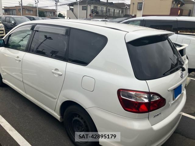 Toyota IPSUM 2004-03 7058946-8