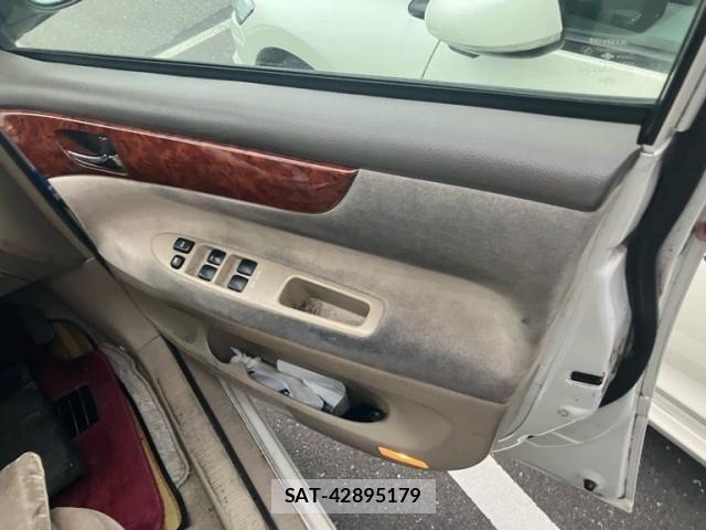 Toyota IPSUM 2004-03 7058946-10