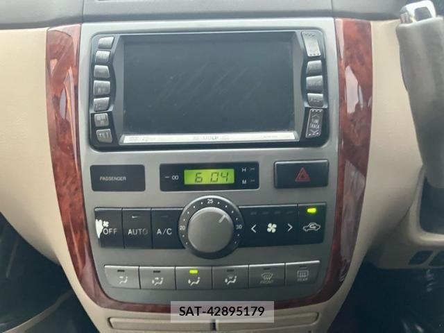 Toyota IPSUM 2004-03 7058946-15