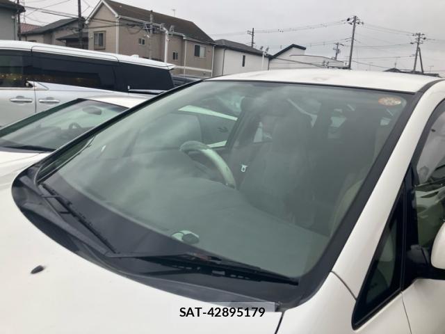Toyota IPSUM 2004-03 7058946-3