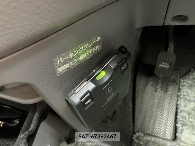 Toyota IPSUM 2001-08 7251106-22