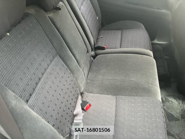 Toyota IPSUM 2005-07 7392444-12