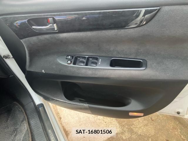 Toyota IPSUM 2005-07 7392444-16