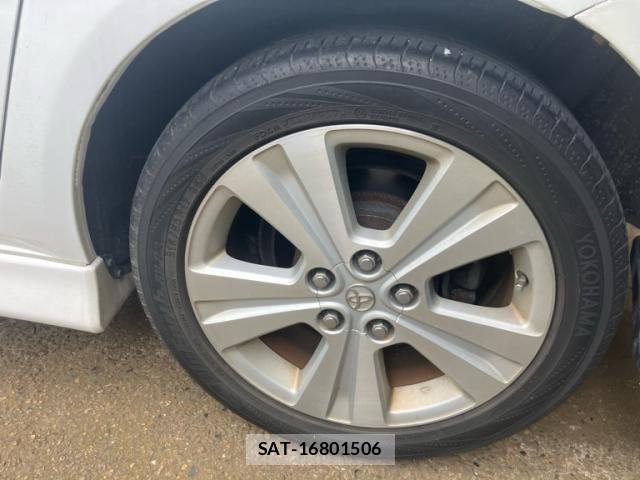 Toyota IPSUM 2005-07 7392444-6