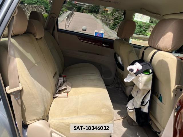 Toyota IPSUM 2004-03 7902756-12