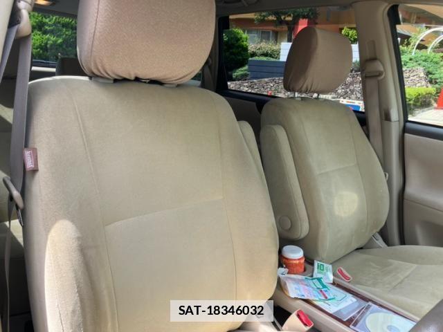 Toyota IPSUM 2004-03 7902756-14
