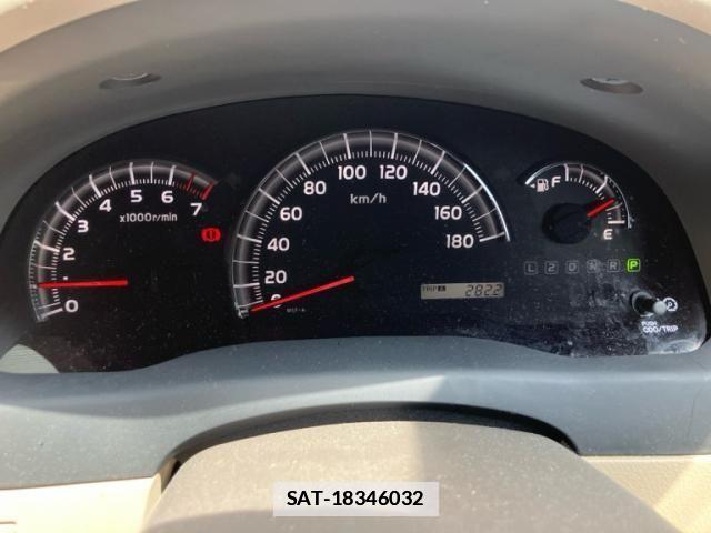 Toyota IPSUM 2004-03 7902756-16