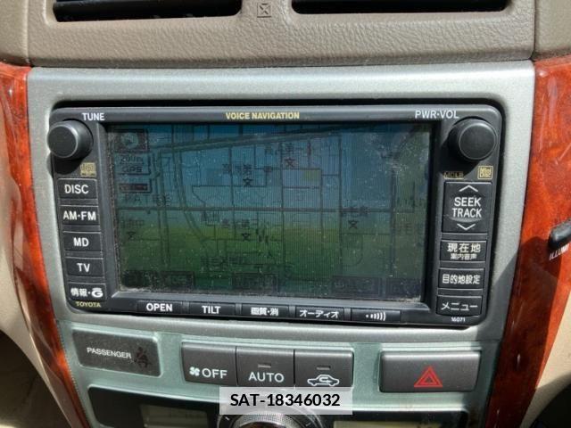 Toyota IPSUM 2004-03 7902756-17