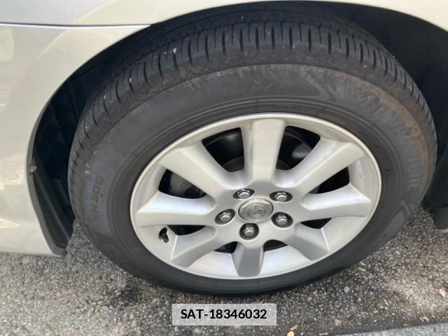 Toyota IPSUM 2004-03 7902756-4