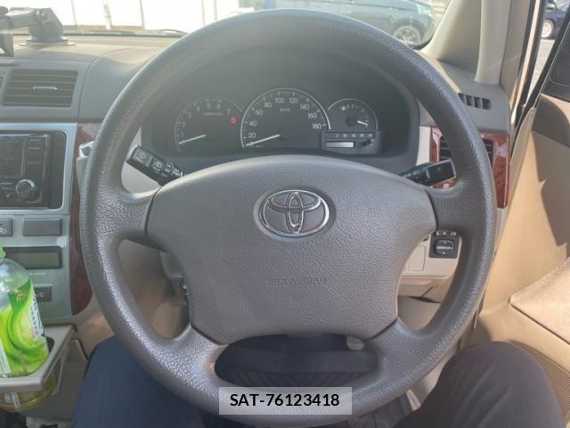 Toyota IPSUM 2003-11 8314881-18