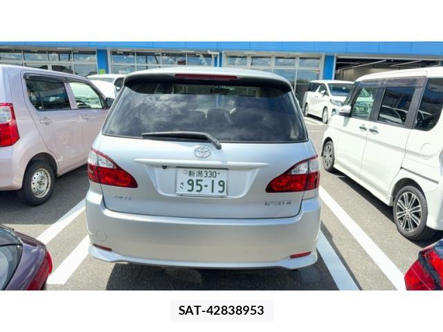 Toyota IPSUM 2005-09 8412959-1