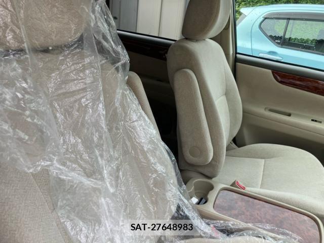 Toyota IPSUM 2003-11 8742836-14