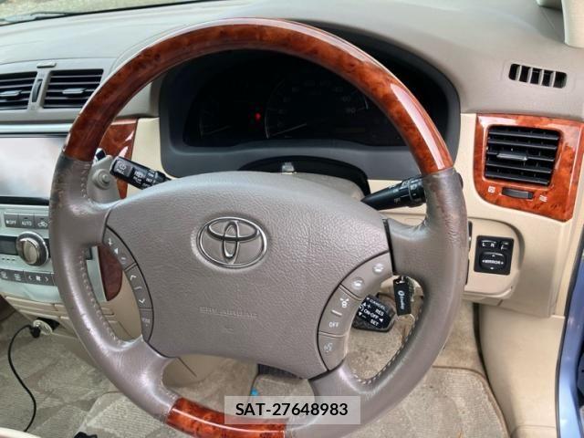 Toyota IPSUM 2003-11 8742836-17