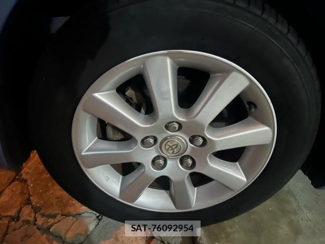 Toyota IPSUM 2006-02 8871202-7