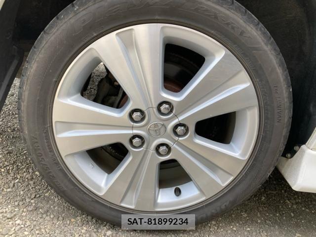 Toyota IPSUM 2004-05 7724345-5