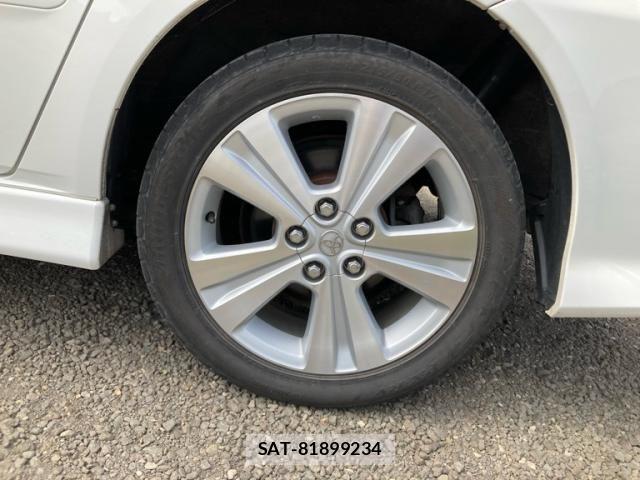 Toyota IPSUM 2004-05 7724345-7