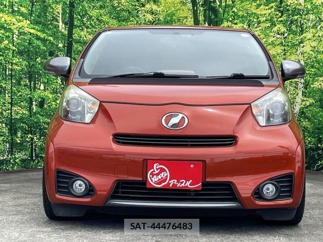 Toyota IQ 2011-10 1206914-1