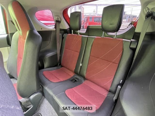 Toyota IQ 2011-10 1206914-19