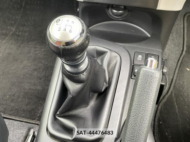 Toyota IQ 2011-10 1206914-22